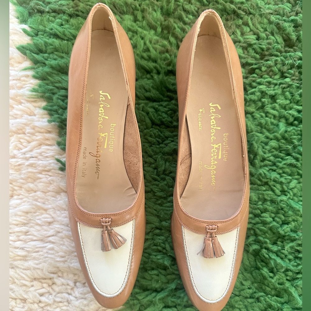 Perfect Condition Vintage Salvatore Ferragamo Tassel Loafers Sz 7.5
